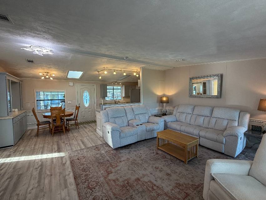 209 Fairway Circle a Winter Haven, FL Mobile or Manufactured Home for Sale